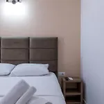 Отель Elite 4*