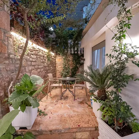 Elite Σαράντα