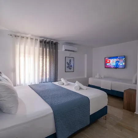 Elite Hotel 4*